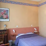 Hotel De Paris
