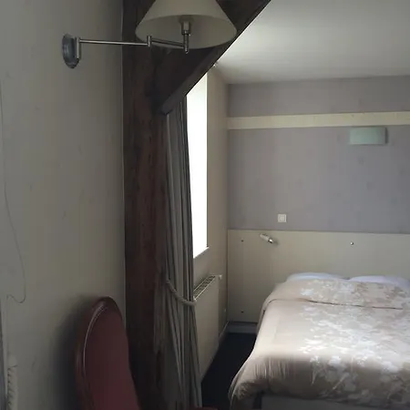 Hotel De Paris 3*