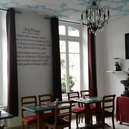 De Paris Hotel