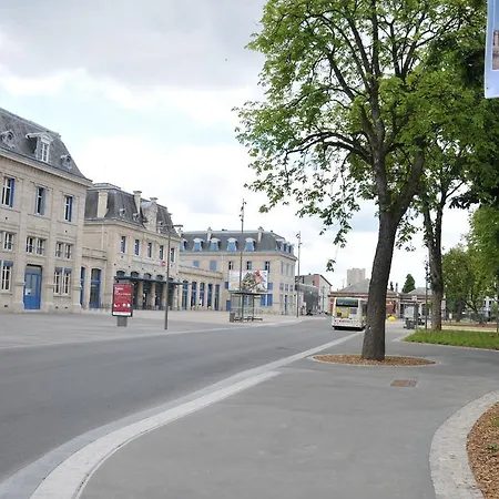 Hotel De Paris 3*